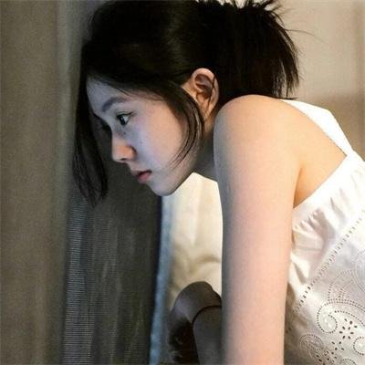 悲伤的孩子